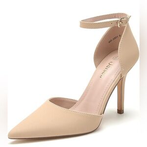 Odisen Closed Toe Pumps!